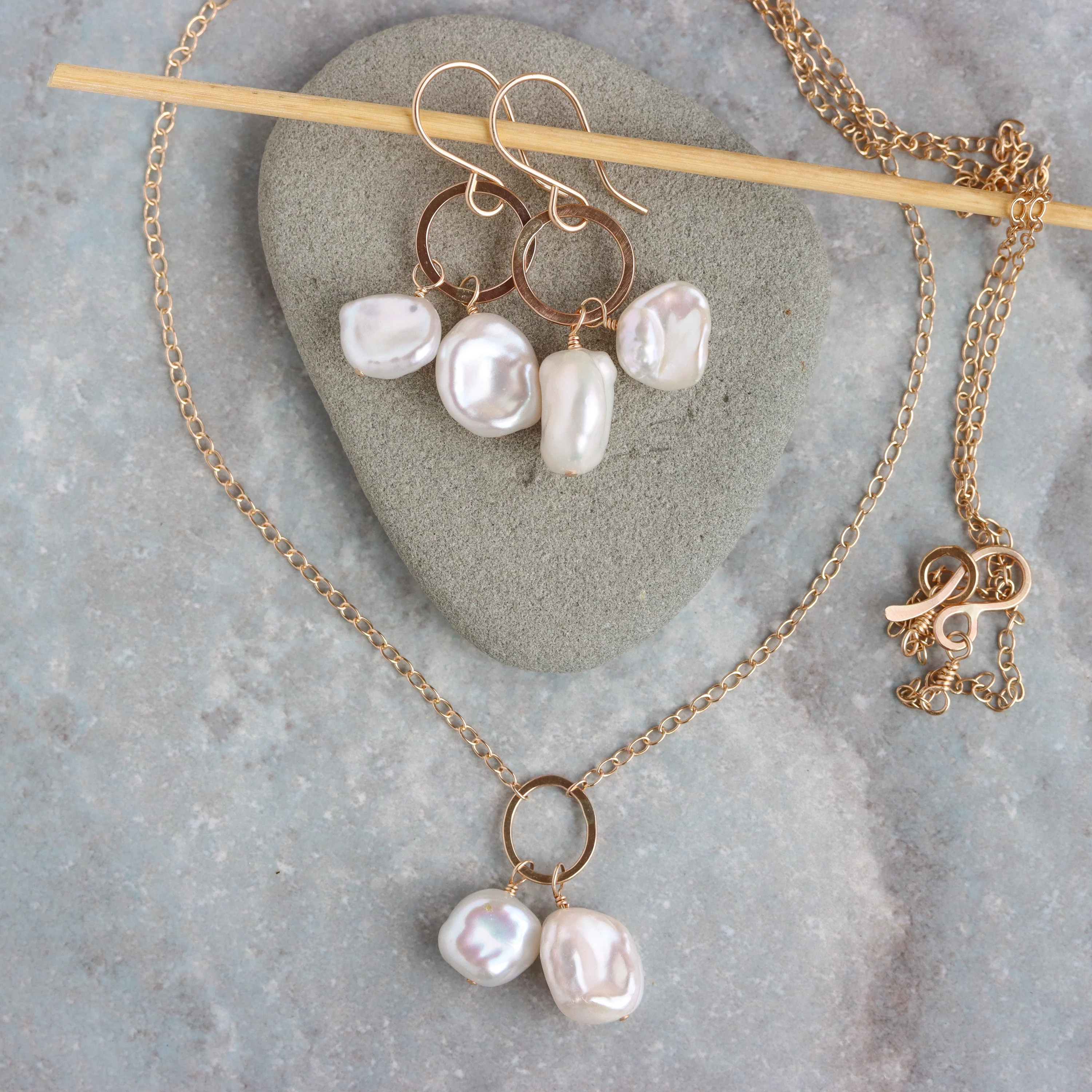 Clara Pearl Necklace and Earrings Set - Image 2