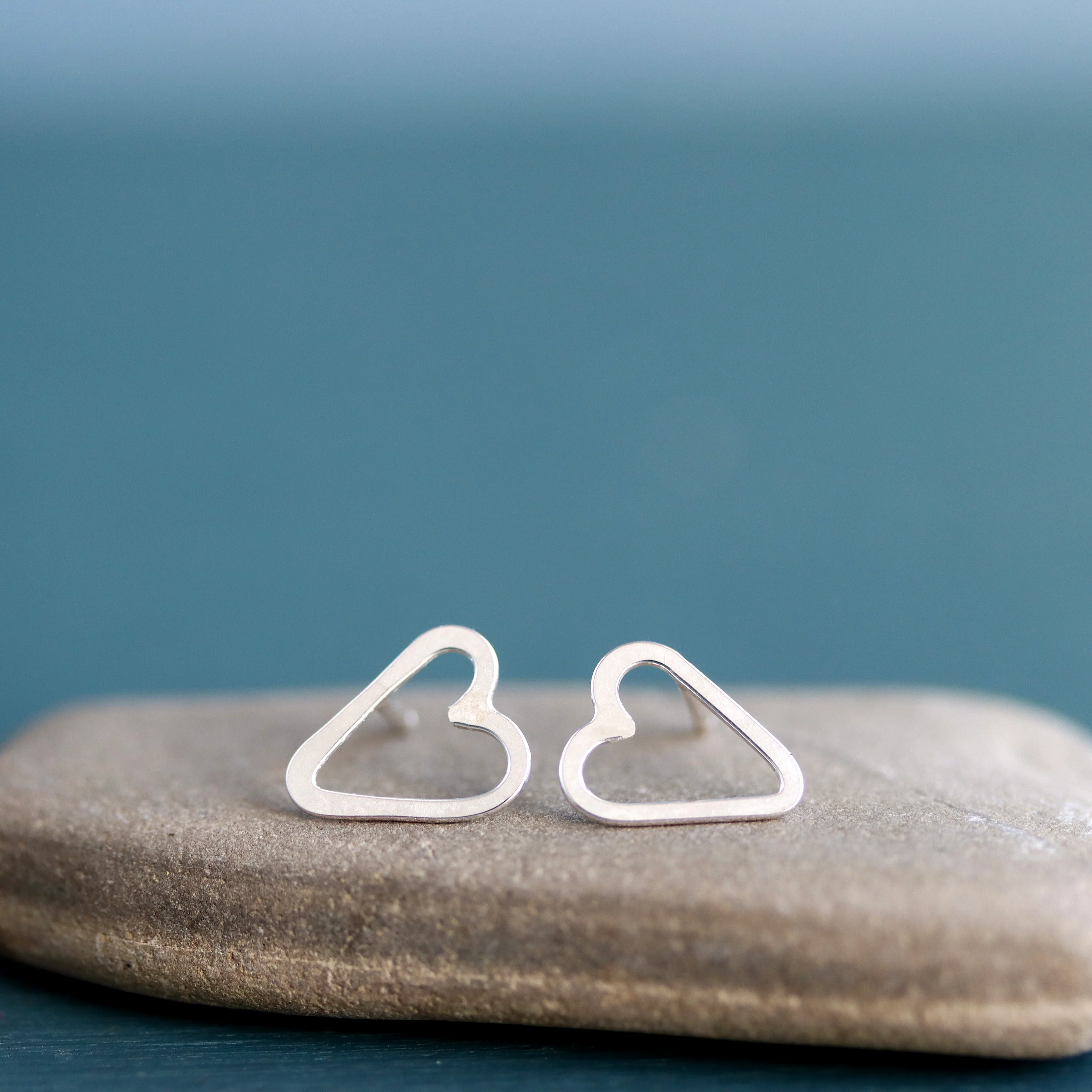 Heart Posts - Image 4