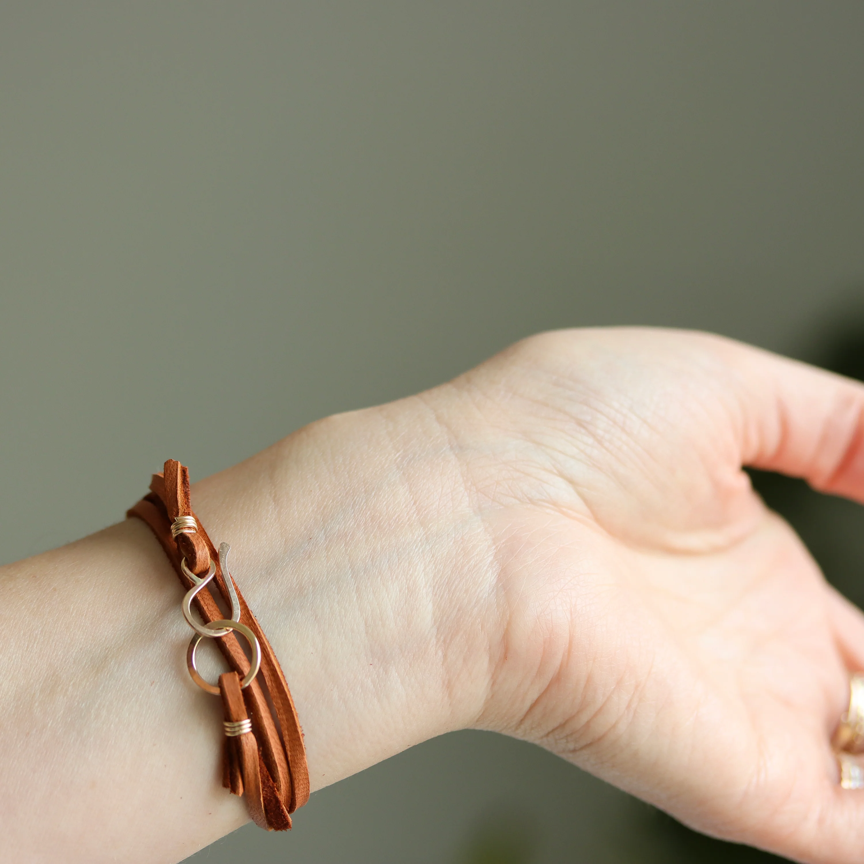 Linked Leaf Wrap Bracelet - Image 4