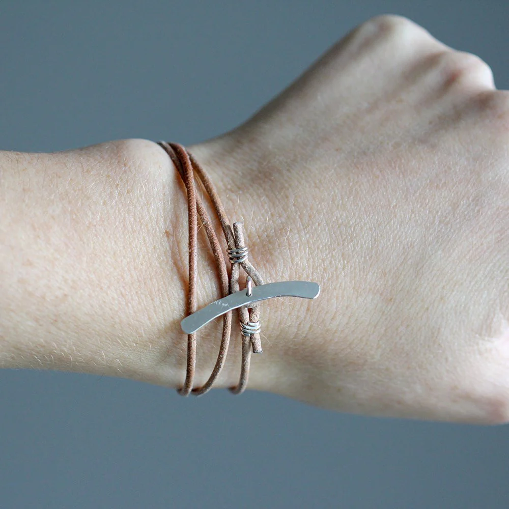 Whale Tail Leather Wrap Bracelet - Image 3