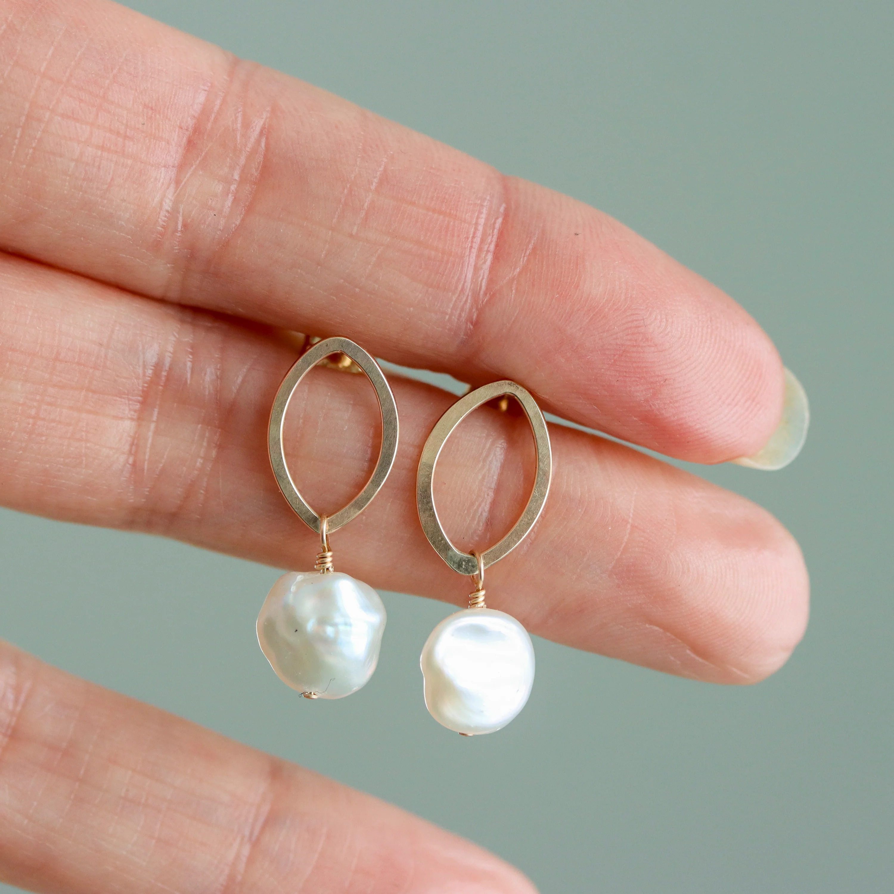 Wisdom Post Earrings With Pearl Drop - Image 3